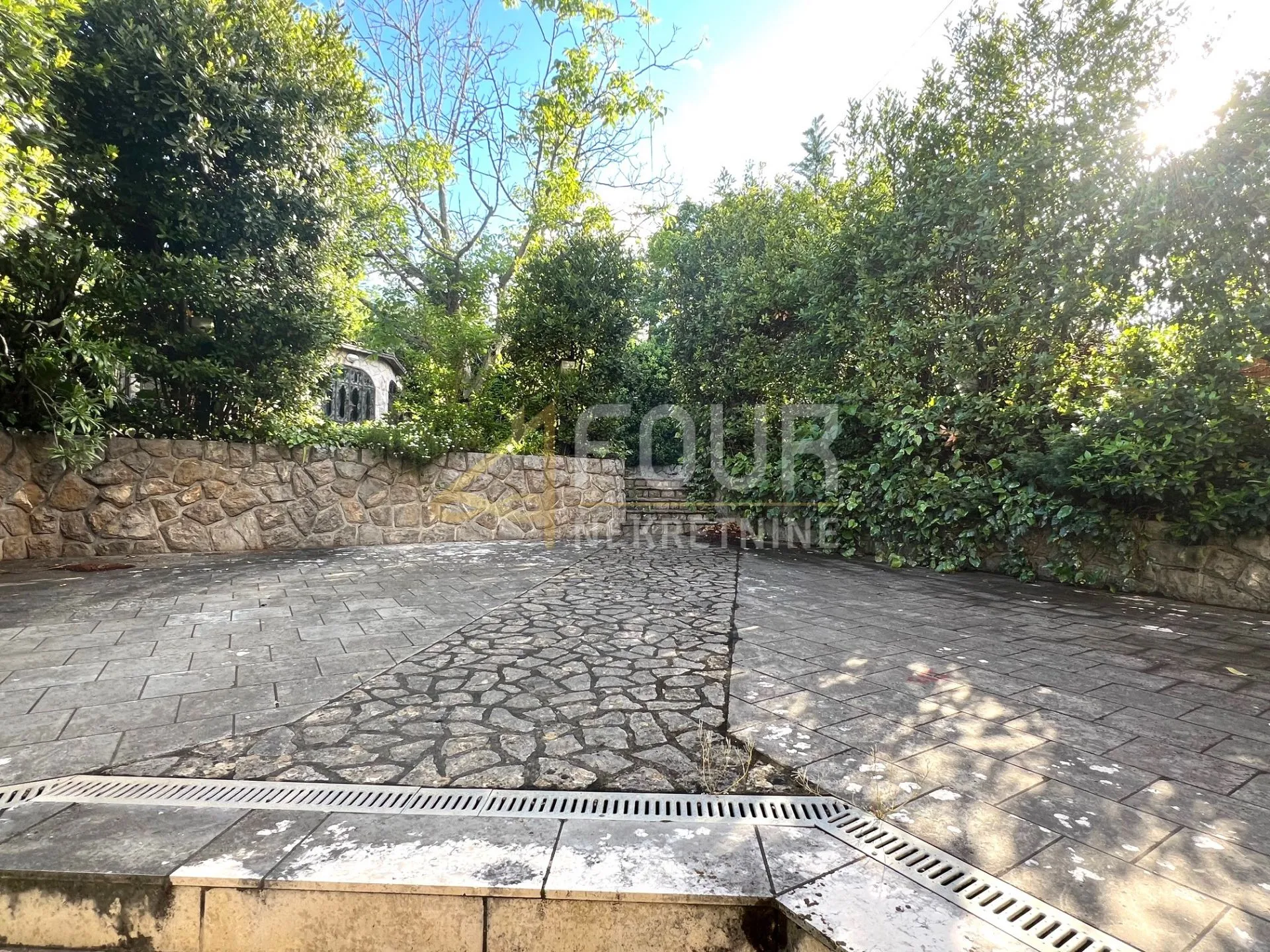 crikvenica, poslovni prostor, samo 150m od mora!!! - slika 8