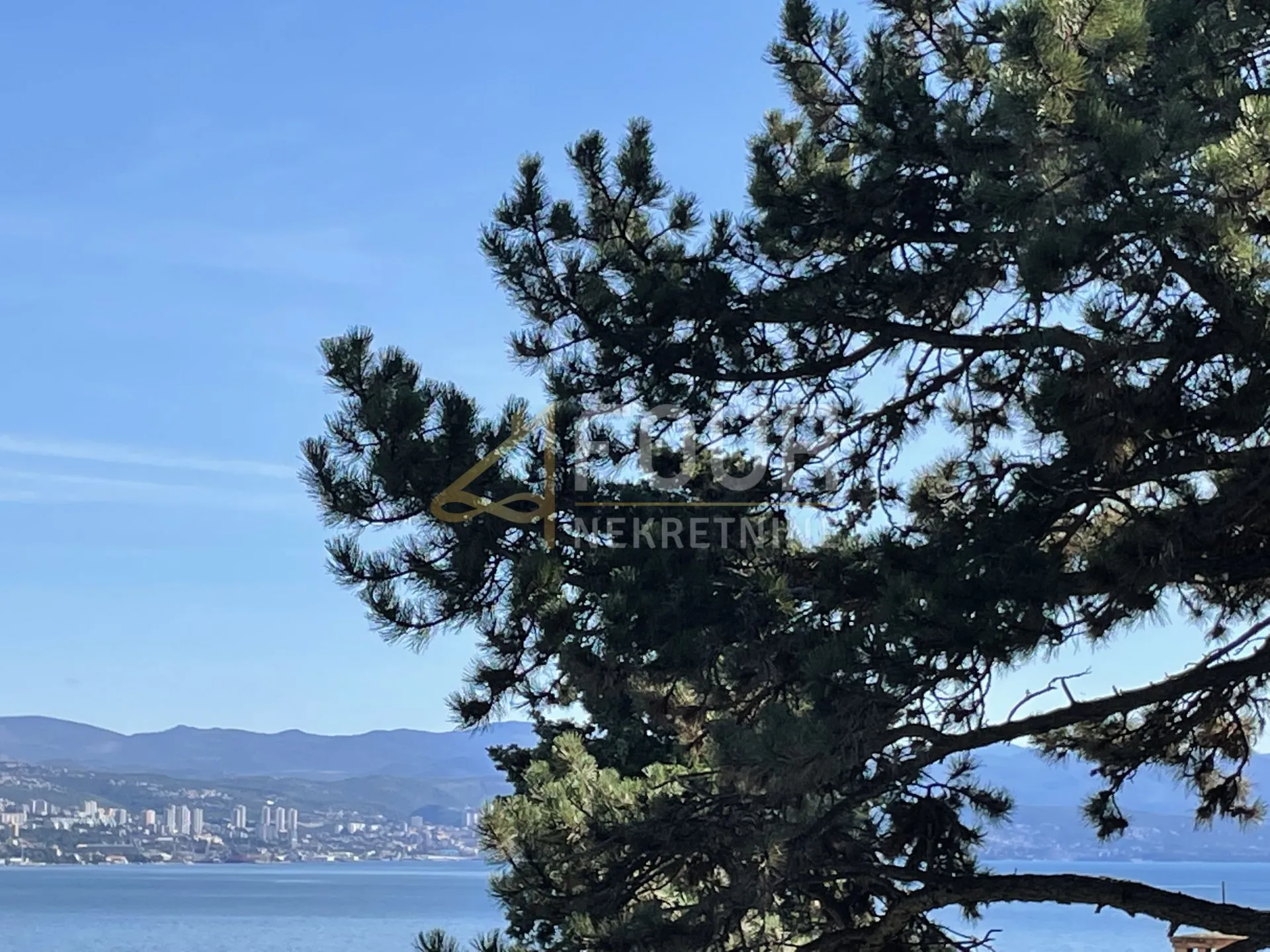 Najam, Opatija, stan, 2s+db, 2 balkona, pogled