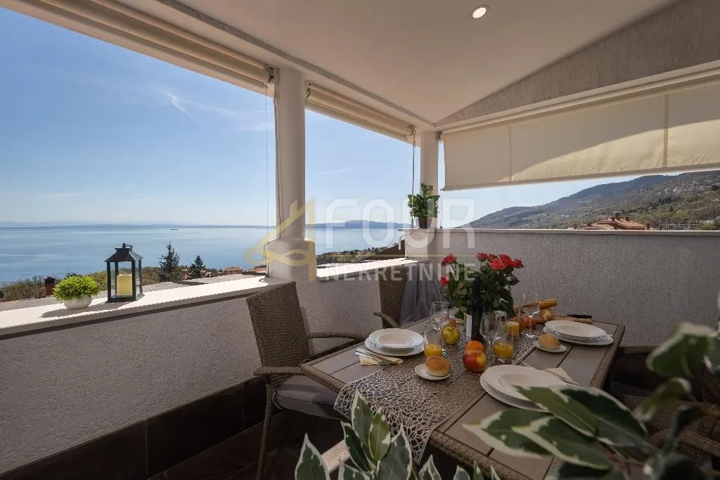 Najam, Ičići, 3s+db, 130m2, lođa, pogled na more, zajednički bazen - Ičići, Opatija