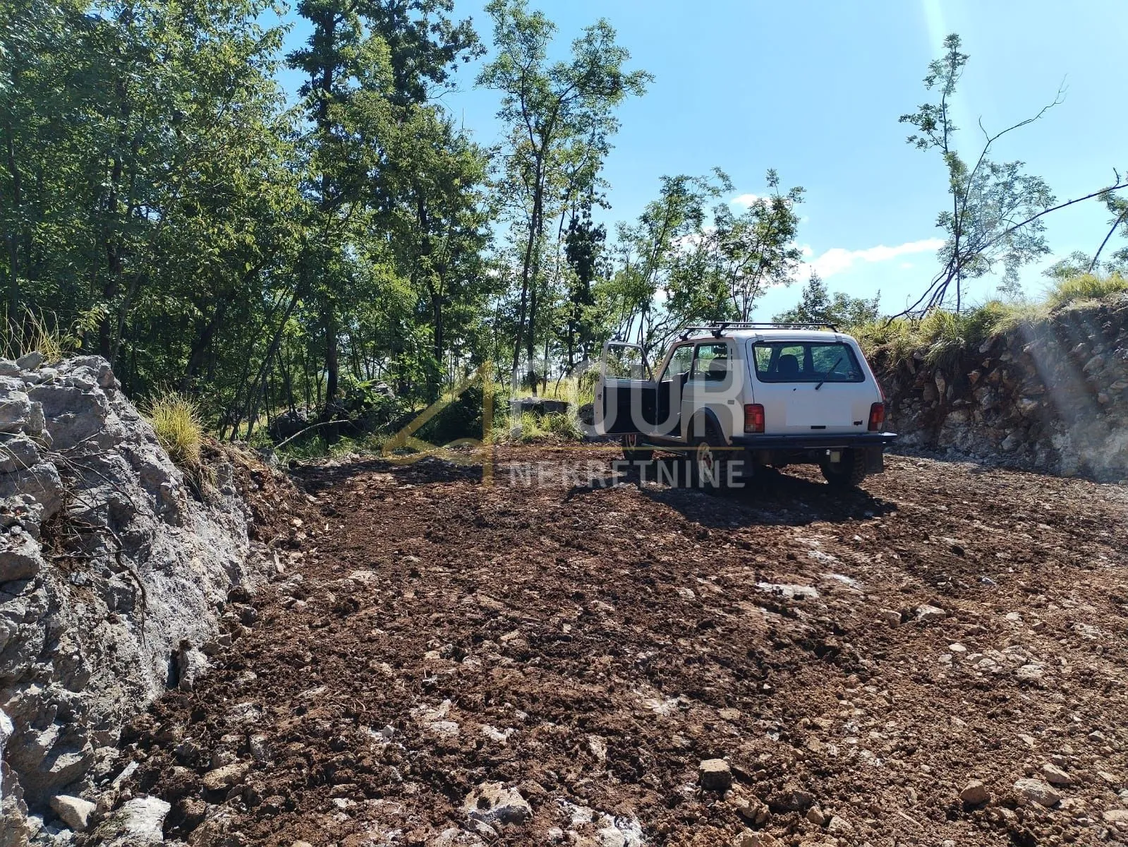 klana, breza, građevinsko zemljište od 2.536m2 - slika 3