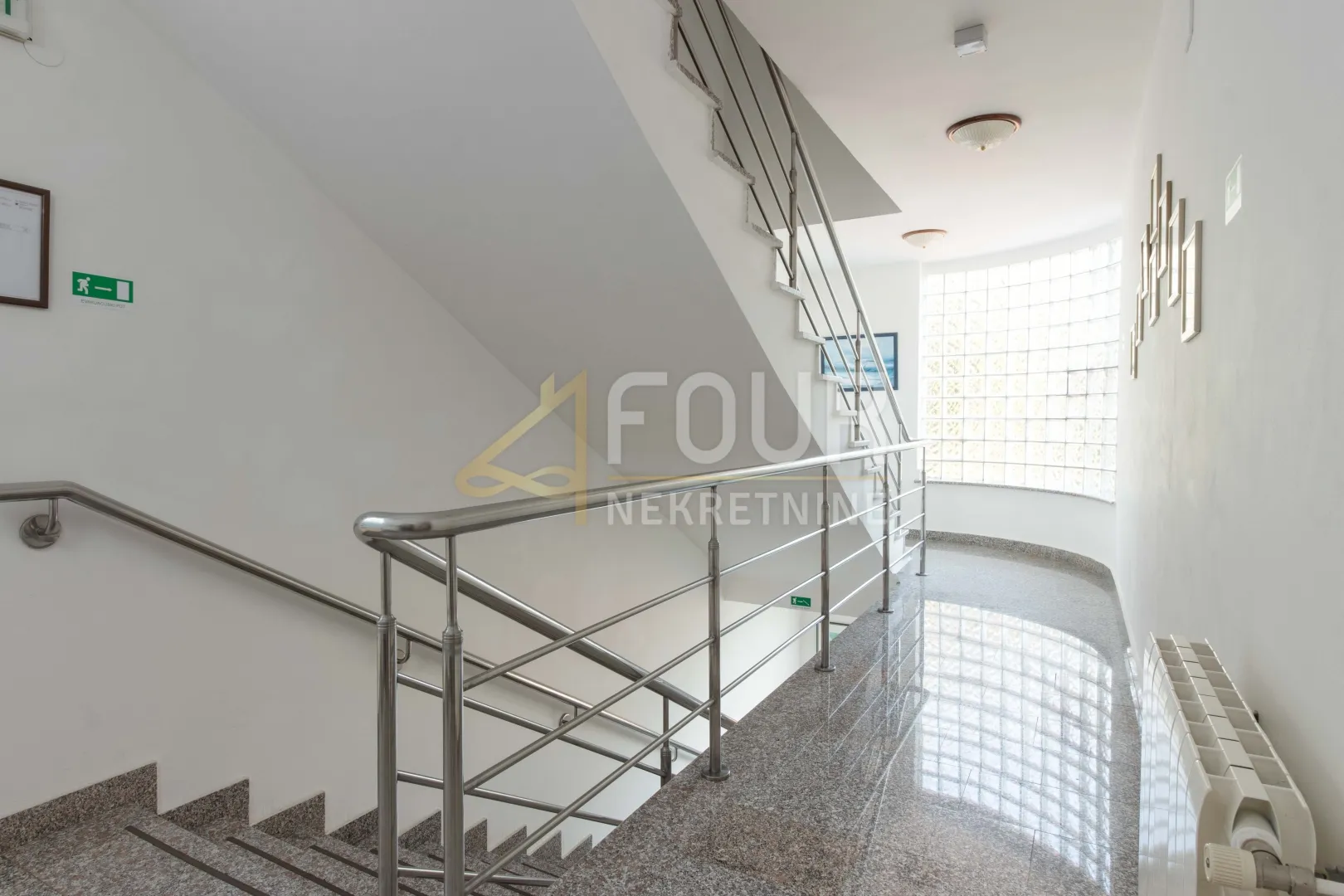 istra, hotel 50m od mora, izvrsna investicija! - slika 28