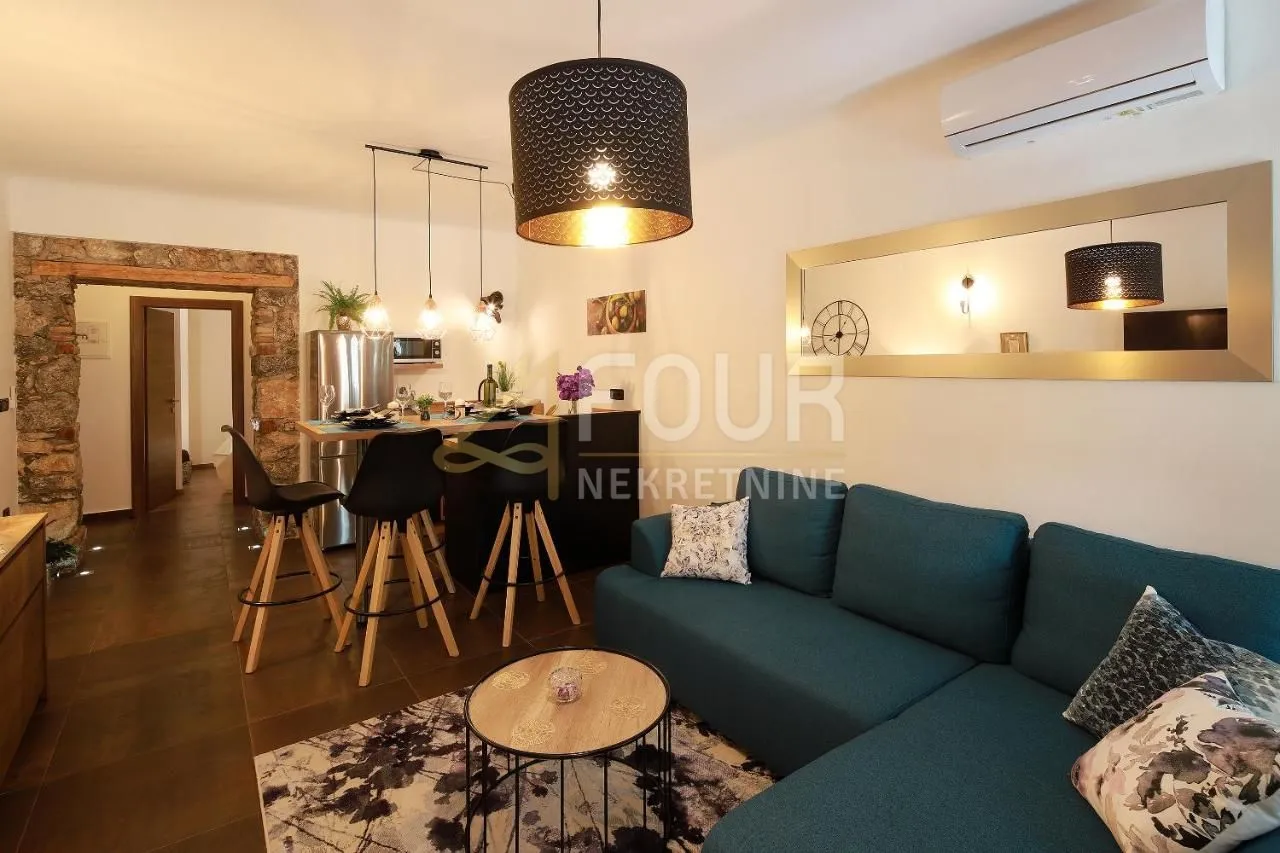 Rijeka - strogi centar, 94.61m2 u naravi 3 luksuzna apartmana