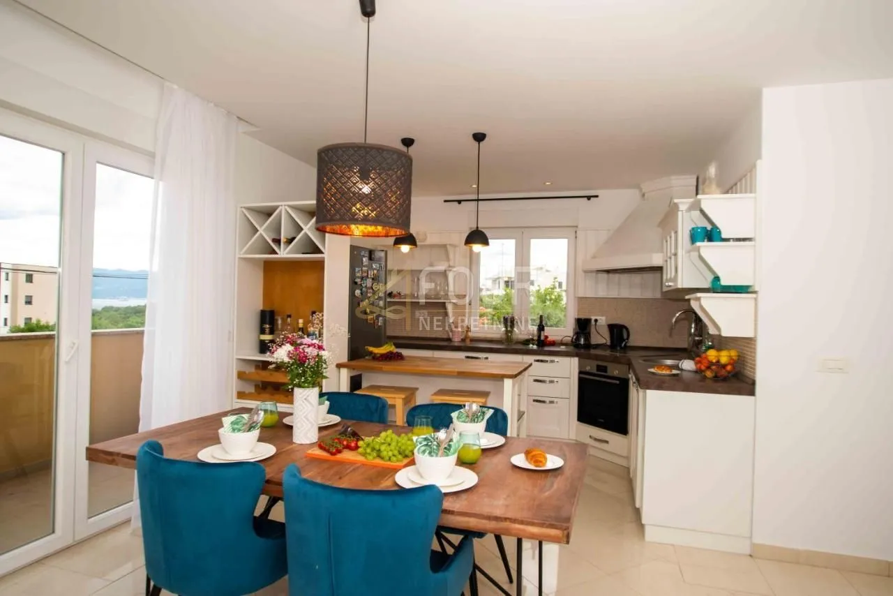 kostrena, 97.10m2, 3s+db, terasa, pogled - slika 3