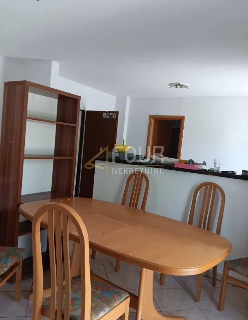 viškovo, 95m2, namješten stan, 3s+db, balkon, zajednička okućnica - slika 3