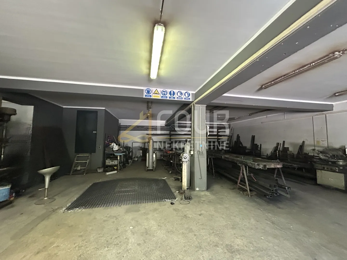 zakup, marinići, poslovni prostor od 205.38 m2 - slika 2