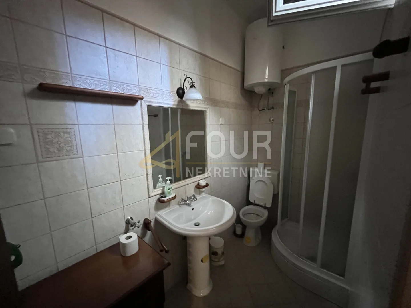 istra, rovinj, 1s+db s uređenom konobom i terasom - slika 13