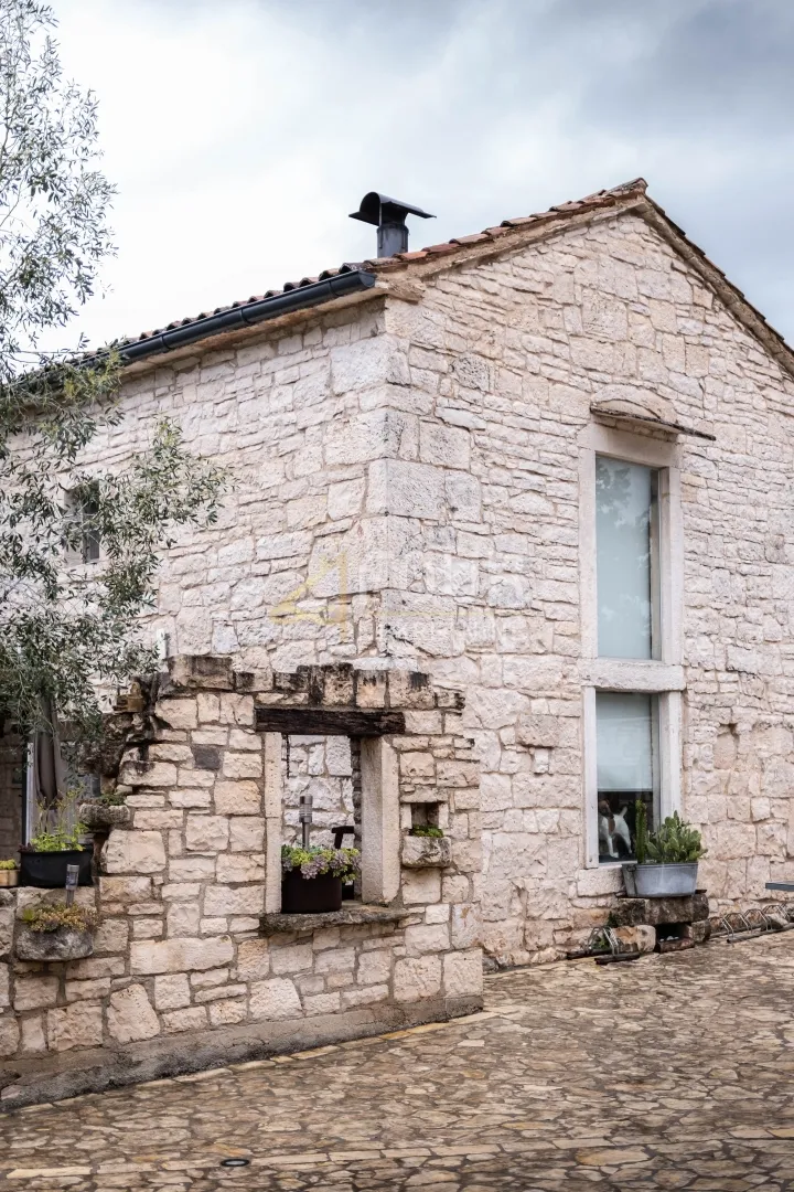 istra, tinjan, prekrasno imanje, dvije kamene kuće s bazenom - slika 53
