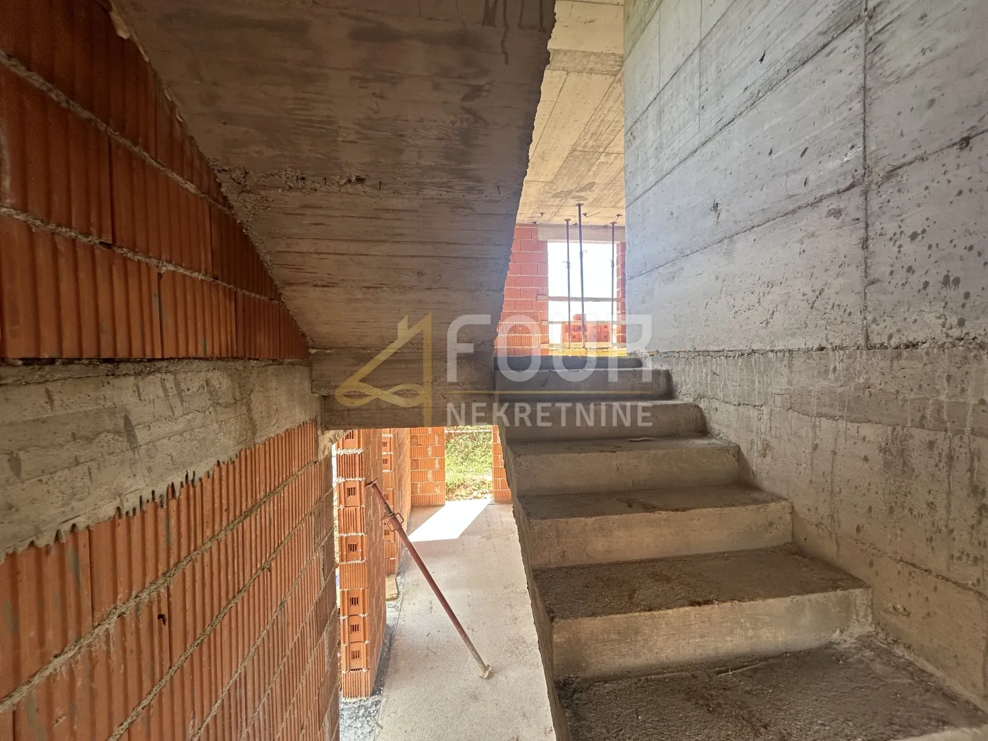 istra, poreč, moderan projekt, kuća u nizu s okućnicom - slika 11