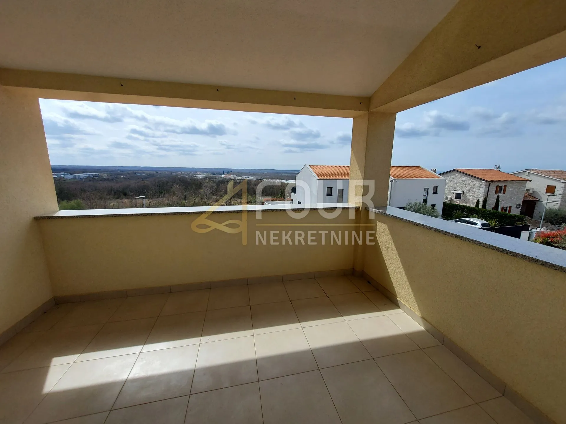 istra, kaštelir, vila na mirnoj lokaciji - slika 7
