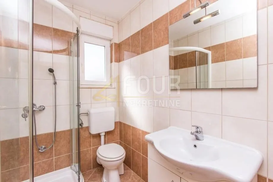 istra, medulin, kuća sa 6 stanova + dodatni apartman, blizina mora - slika 5