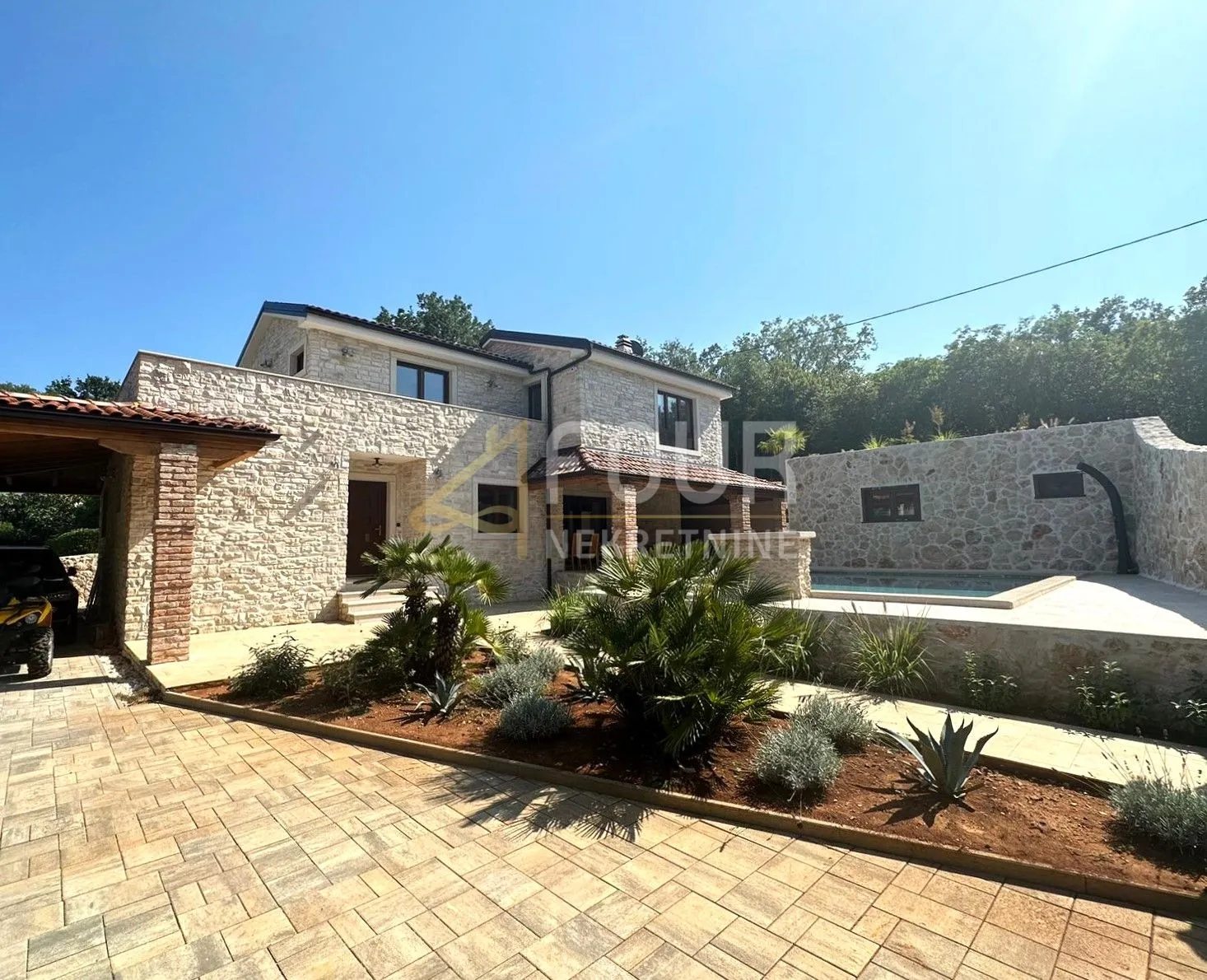 Otok Krk, Soline - okolica, novogradnja s bazenom 149.76m2, konoba - Soline, Dobrinj