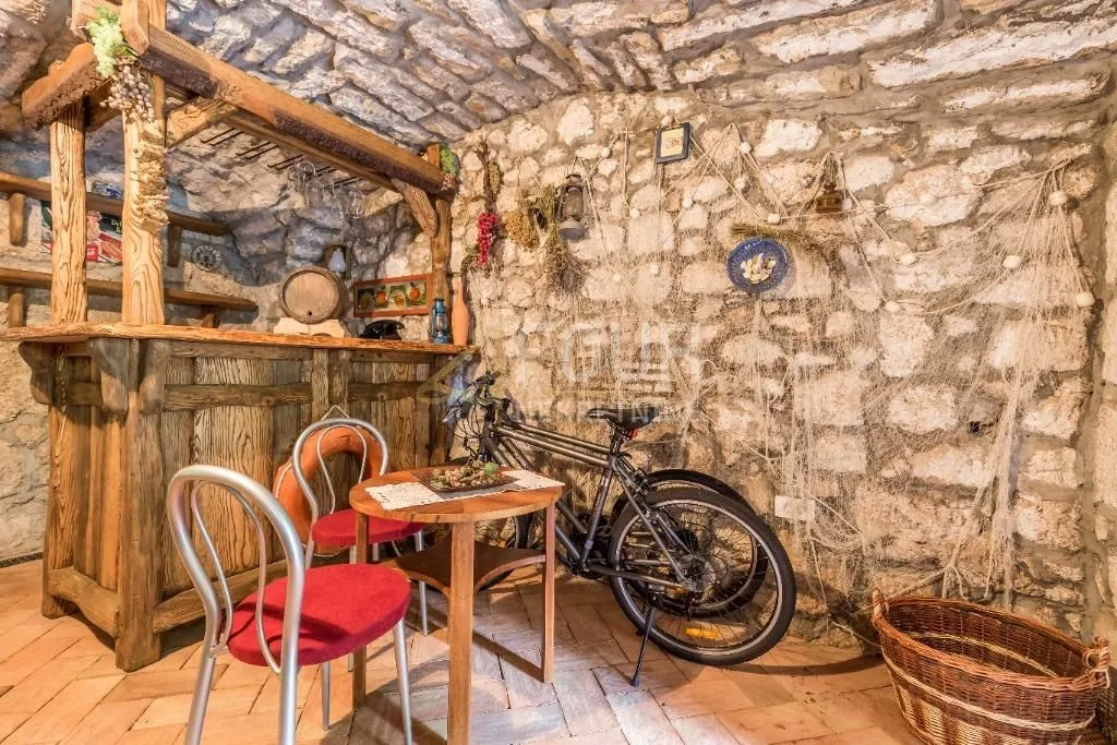 crikveničko zaleđe, tribalj, prekrasna vila s bazenom i wellnessom - slika 29