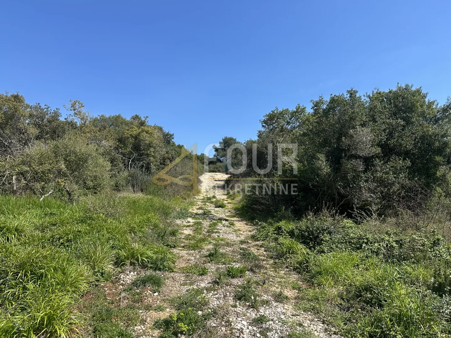 Istra, Medulin, poljoprivredno zemljište 403m2
