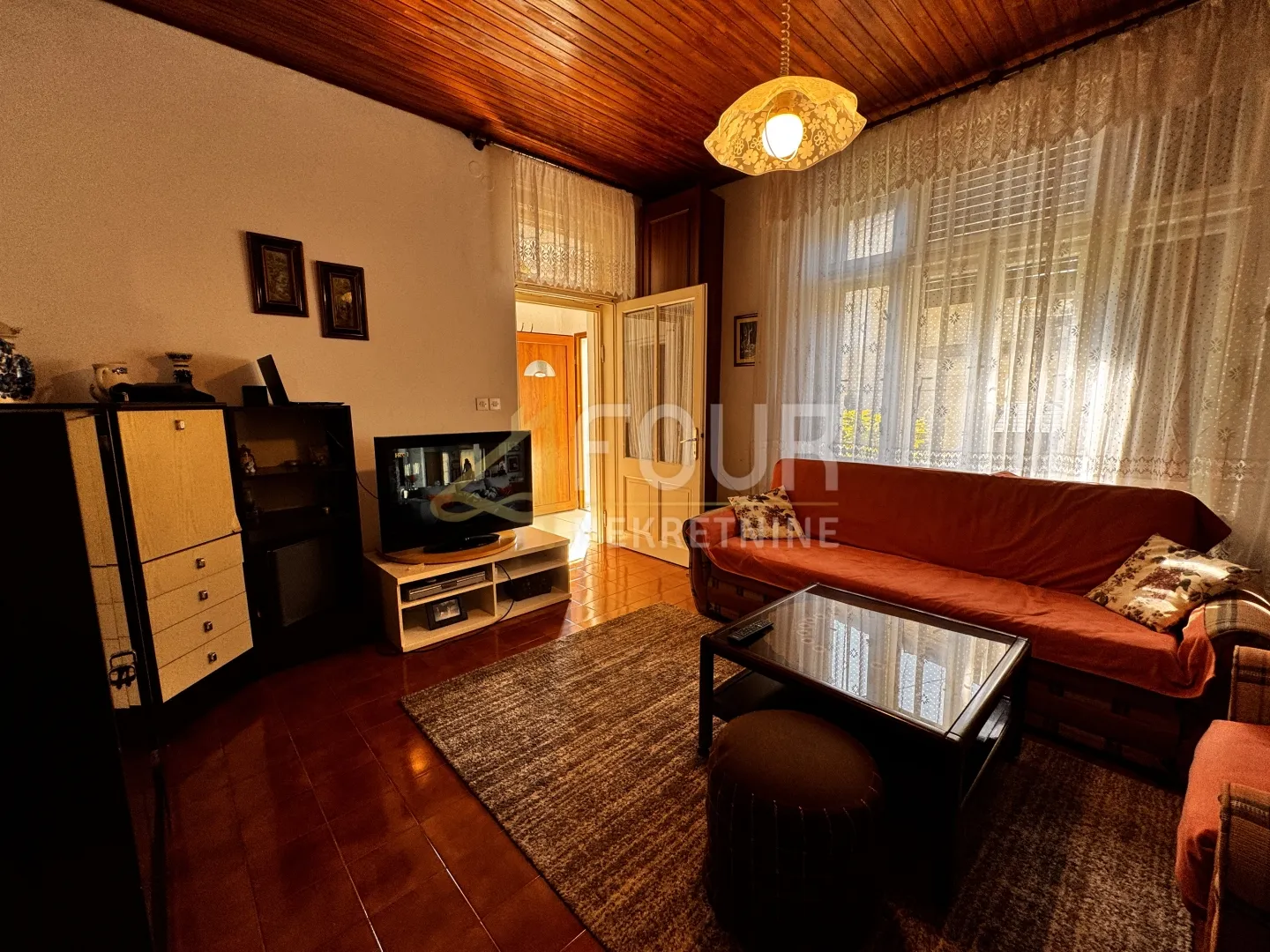 Opatija, 57.37m2, 1s+db, stan s okućnicom