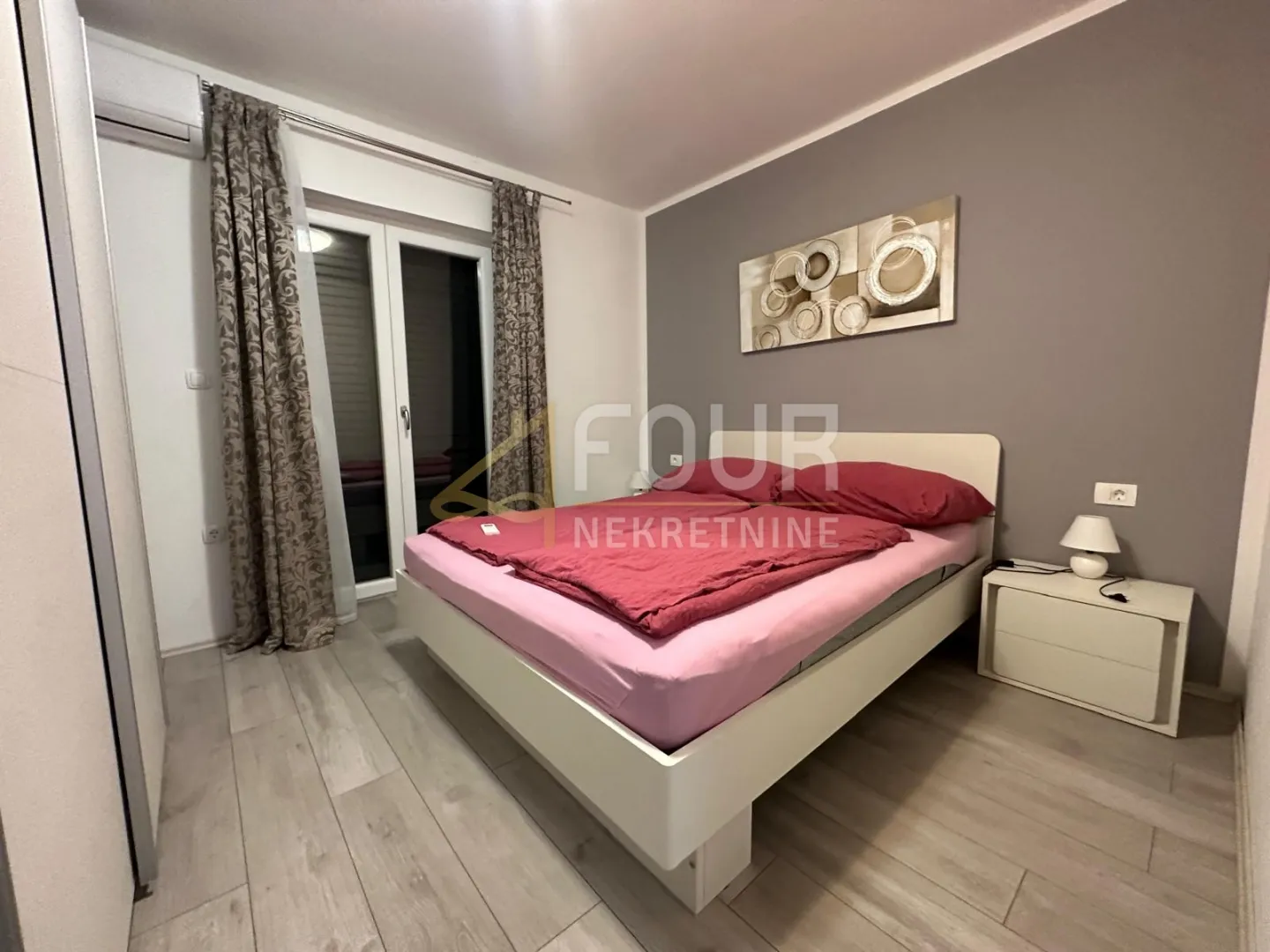 istra, trget - okolica, samostojeća kuća s bazenom - slika 18