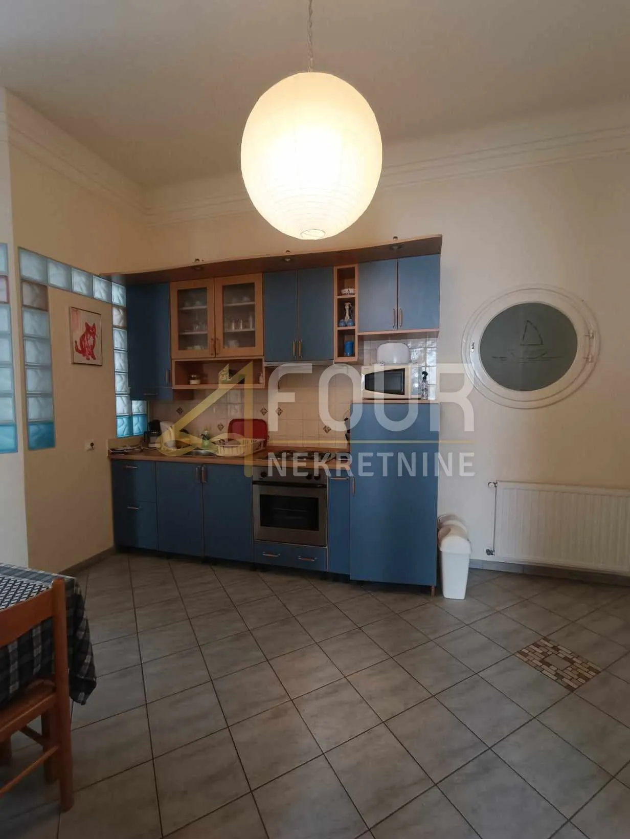 opatija, 120.46m2, u naravi dva stana, 3 balkona - slika 2