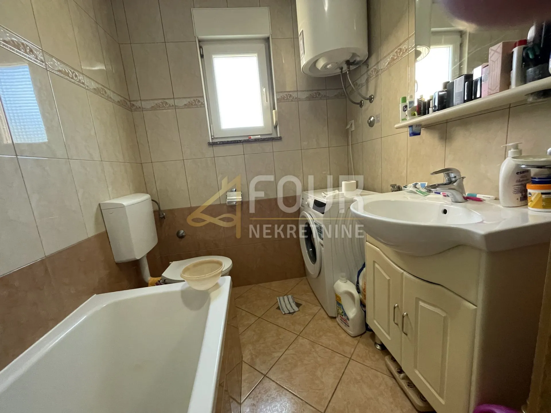 viškovo, 61.09m2, 3s+db, balkon - slika 9