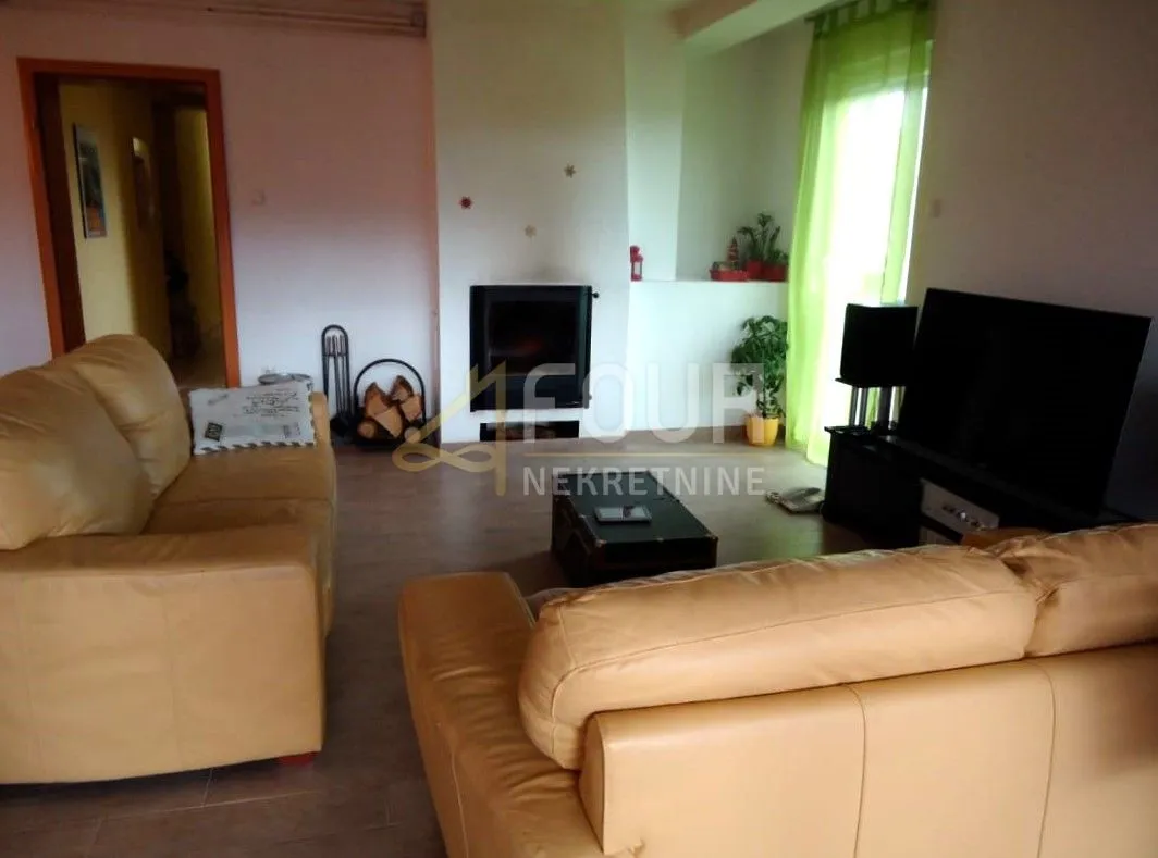 Matulji, 137.77m2, 3s+db, 2 lođe i balkon