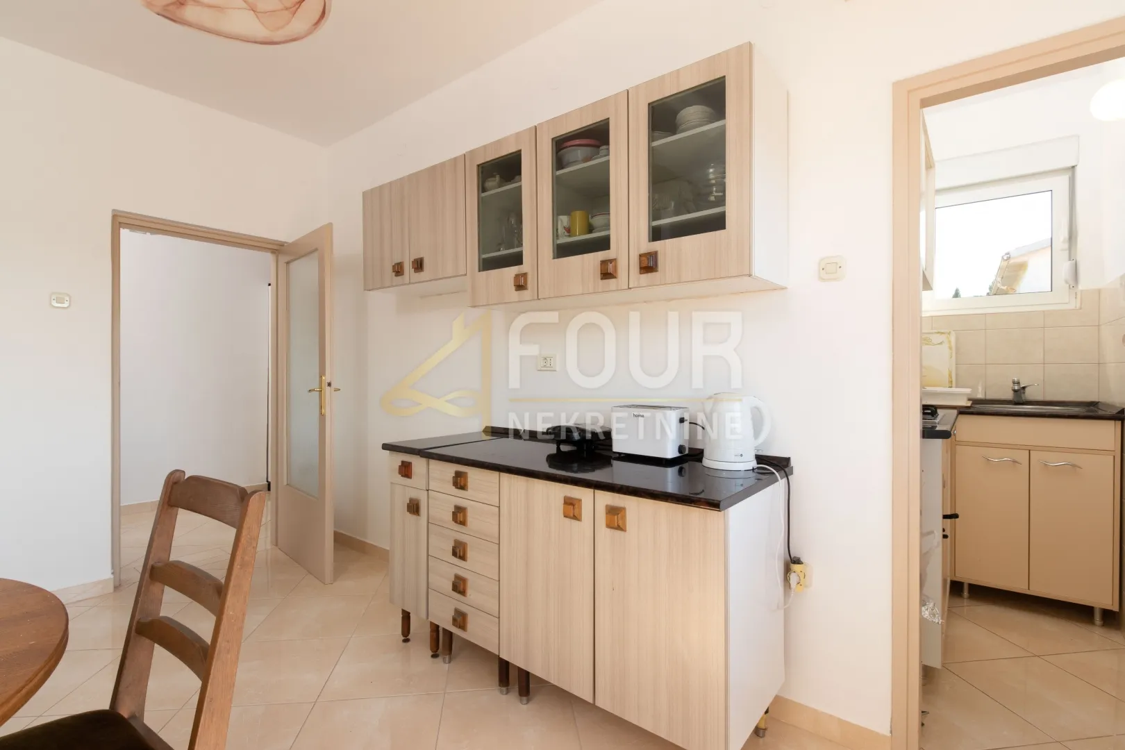 istra, pula - veruda, 212m2, 2 stana, terasa + balkon + okućnica + garaža - slika 8