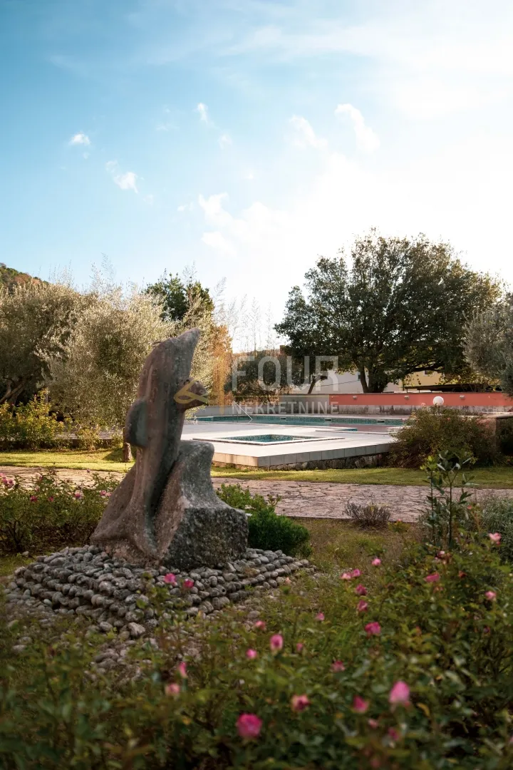 istra, hotel 50m od mora, izvrsna investicija! - slika 5