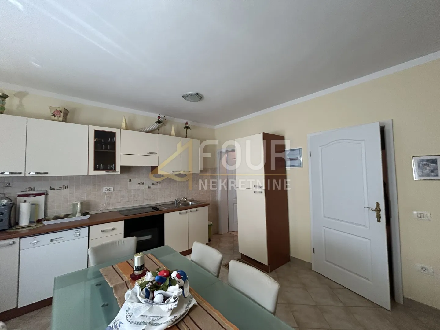 istra, pula, premantura, samostojeća kuća s bazenom, 414m2 - slika 11