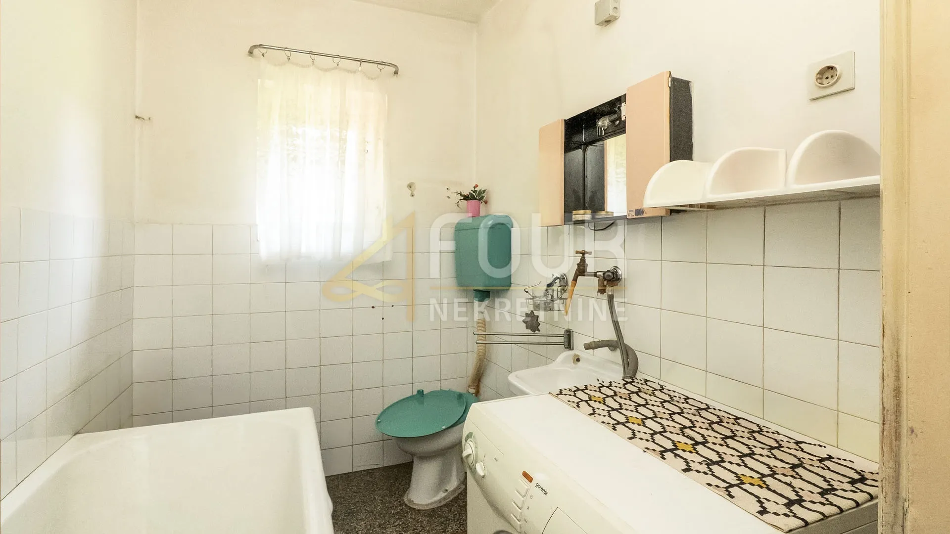 gorski kotar, ravna gora, kuća s 2 stana, gosp. objektom i dvorištem - slika 13
