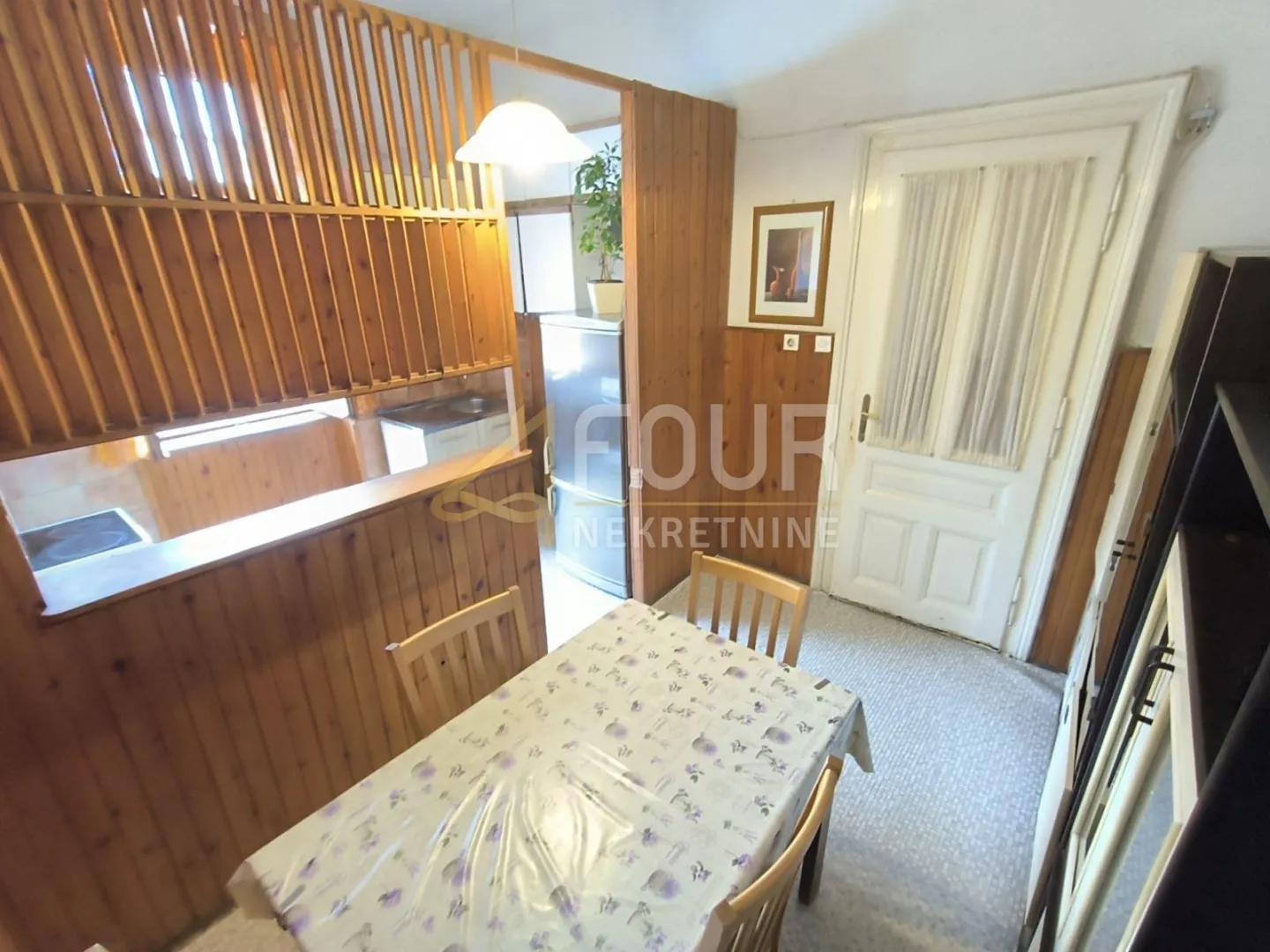 Opatija - centar, 72.74m2, 3skl, balkon