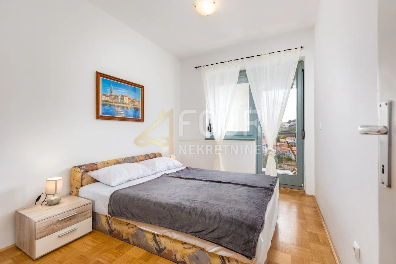 otok krk, vrbnik, 89.01m2, 3s+db, lođa - slika 4