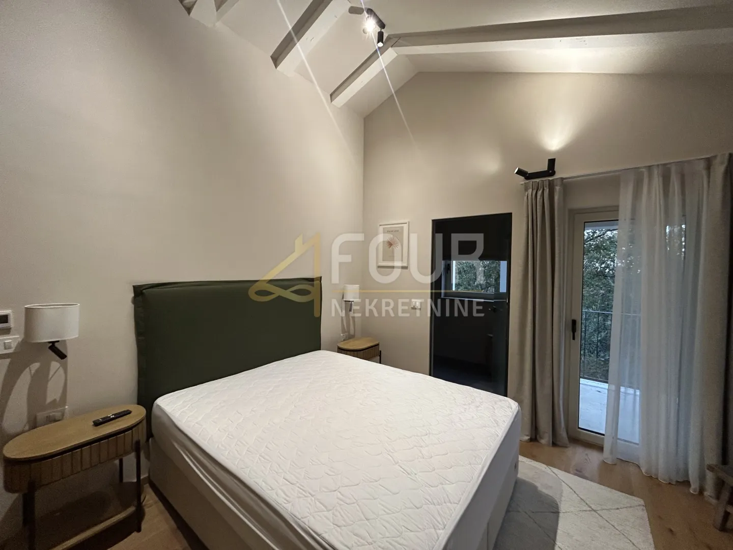 istra, višnjan, moderna kamena vila s bazenom - slika 39