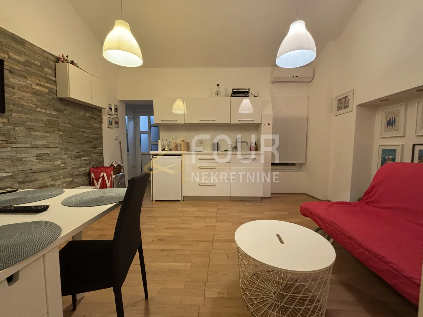 otok rab, kuća u nizu, 110m2, 2 stana - slika 2