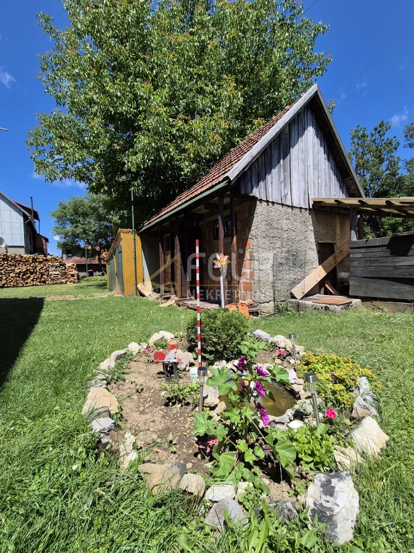 gorski kotar, ravna gora, kuća s 2 stana, gosp. objektom i dvorištem - slika 6