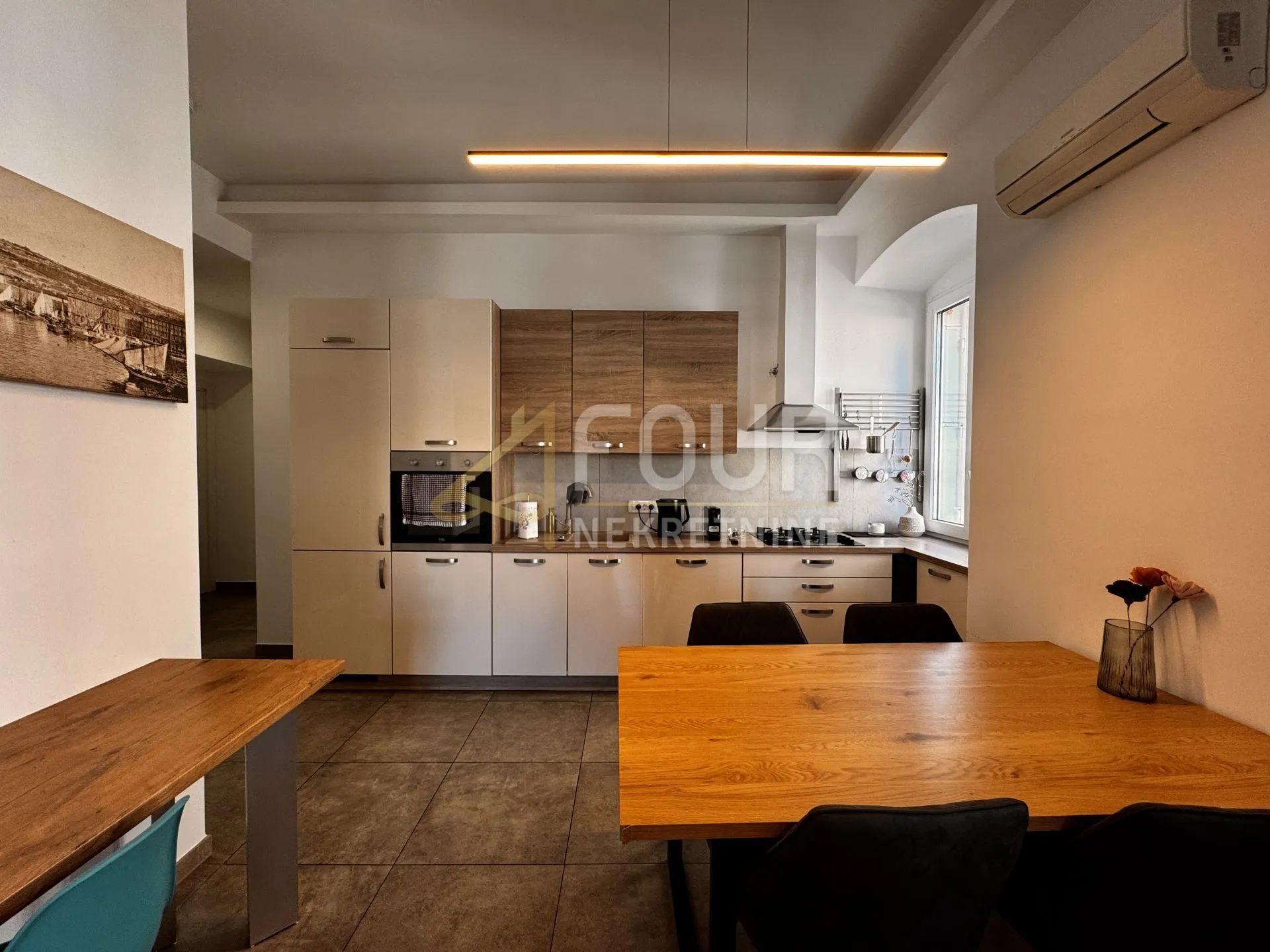 rijeka, centar, 166.49m2, u naravi 5 apartmana - slika 3