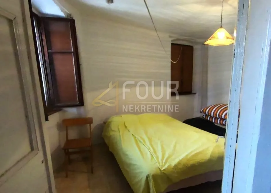 otok cres, cres, stan u staroj jezgri, 44m2, 2s+db, 60m do mora - slika 7