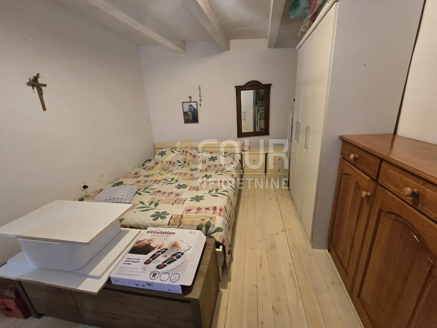 otok cres, grad cres, stan 70m od rive! - slika 7