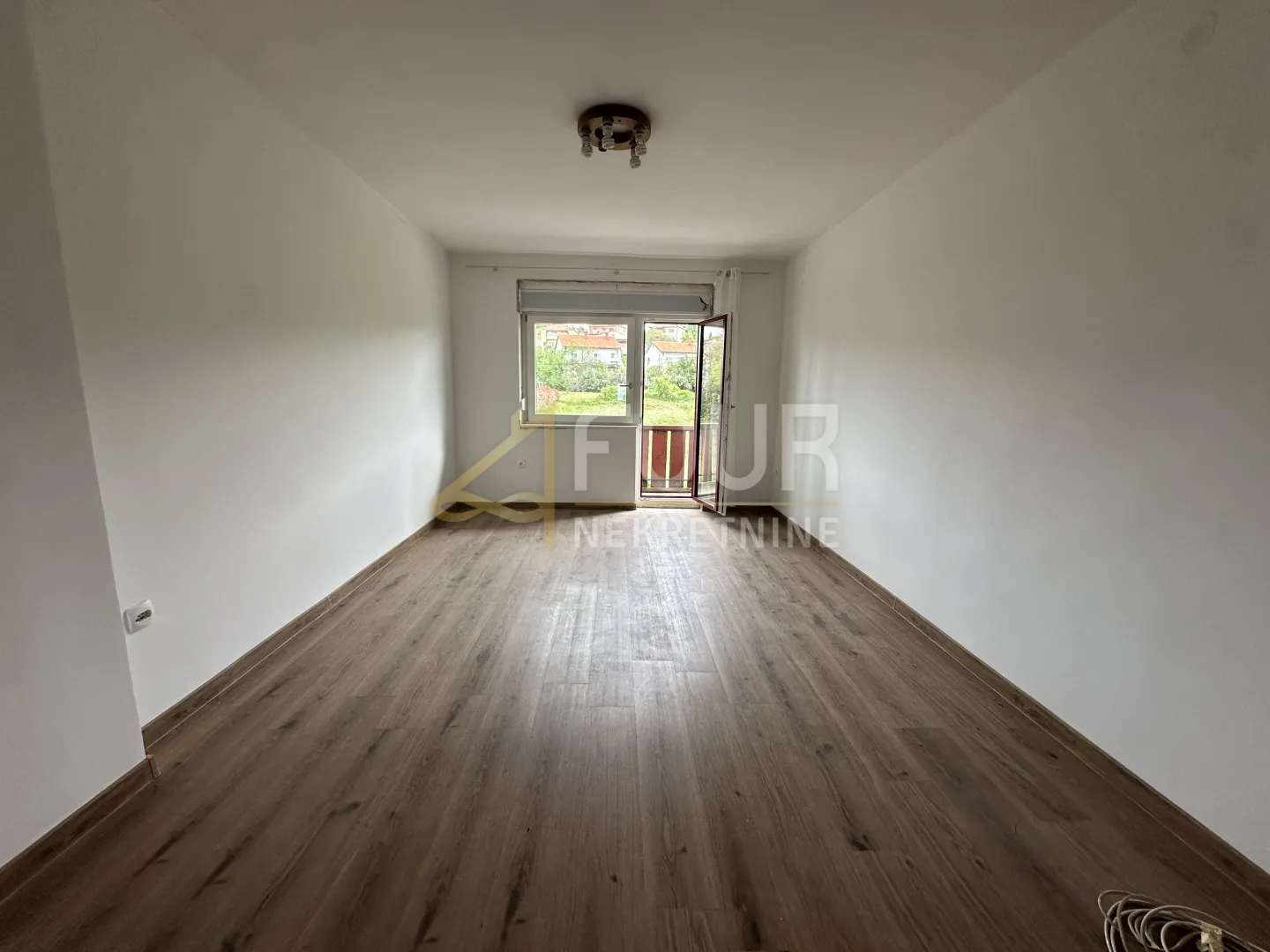 Zakup, Hosti, ured, 40m2 - Rijeka