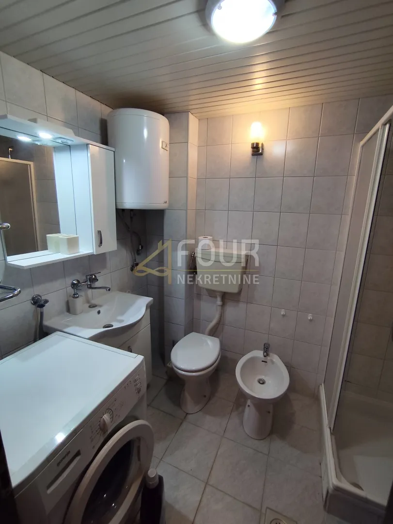 istra, medulin, 2 apartmana, okućnica, pogled na more - slika 12