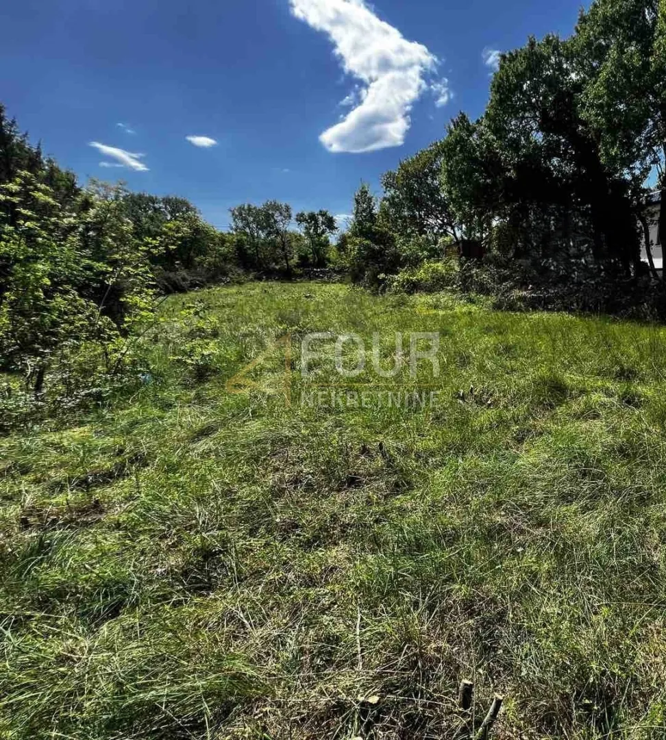 Otok Krk, okolica Vrbnika, zemljište 1.752m2