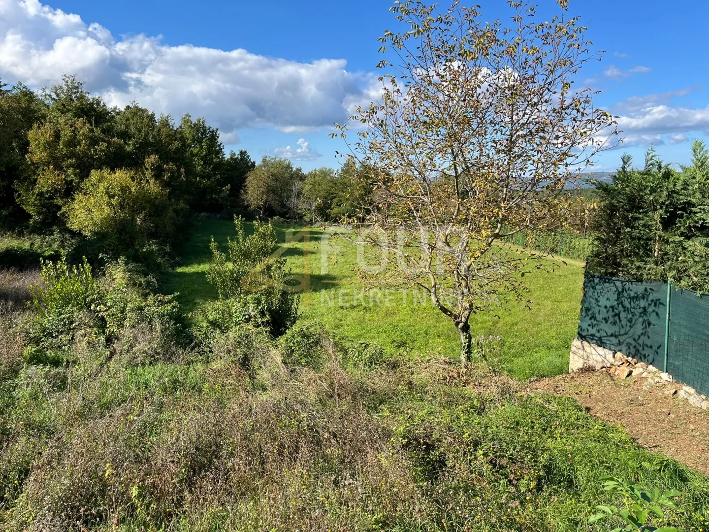 istra, karojba, građevinsko zemljište 612m2 - slika 3