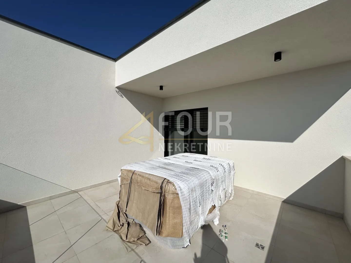 istra, poreč, 3s+db s bazenom - novogradnja - slika 26