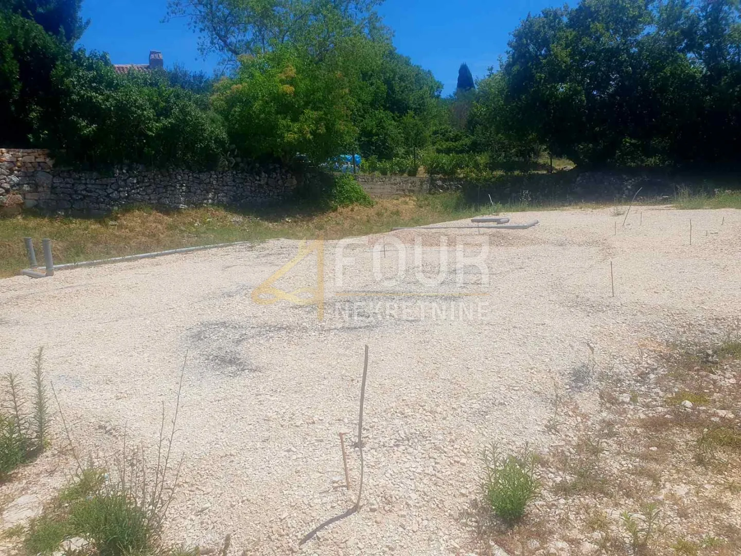 Istra, Labin, zemljište s građevinskom dozvolom, 847m2