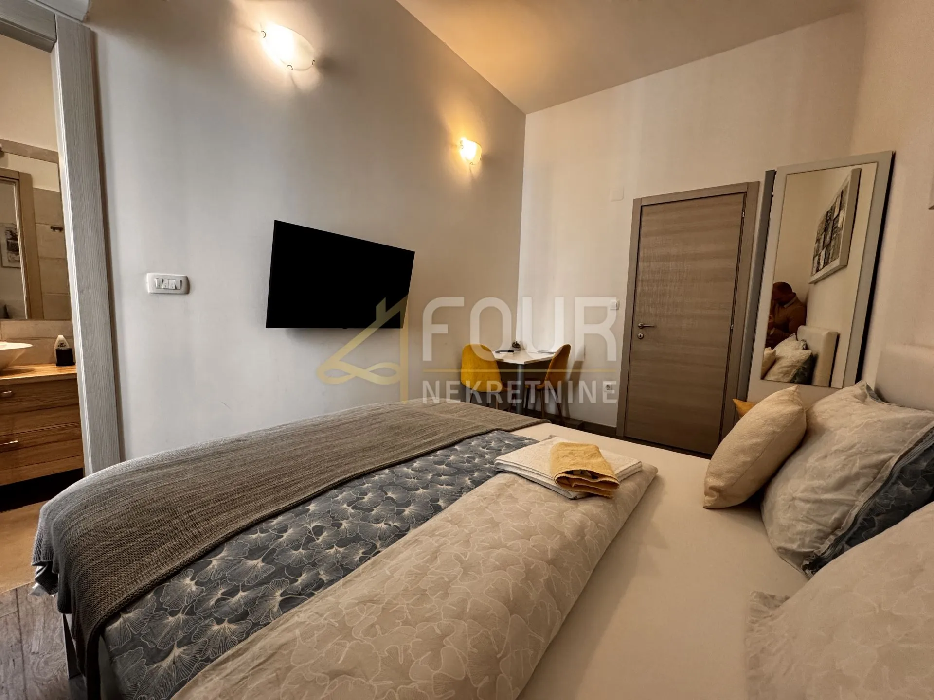rijeka, centar, 166.49m2, u naravi 5 apartmana - slika 17
