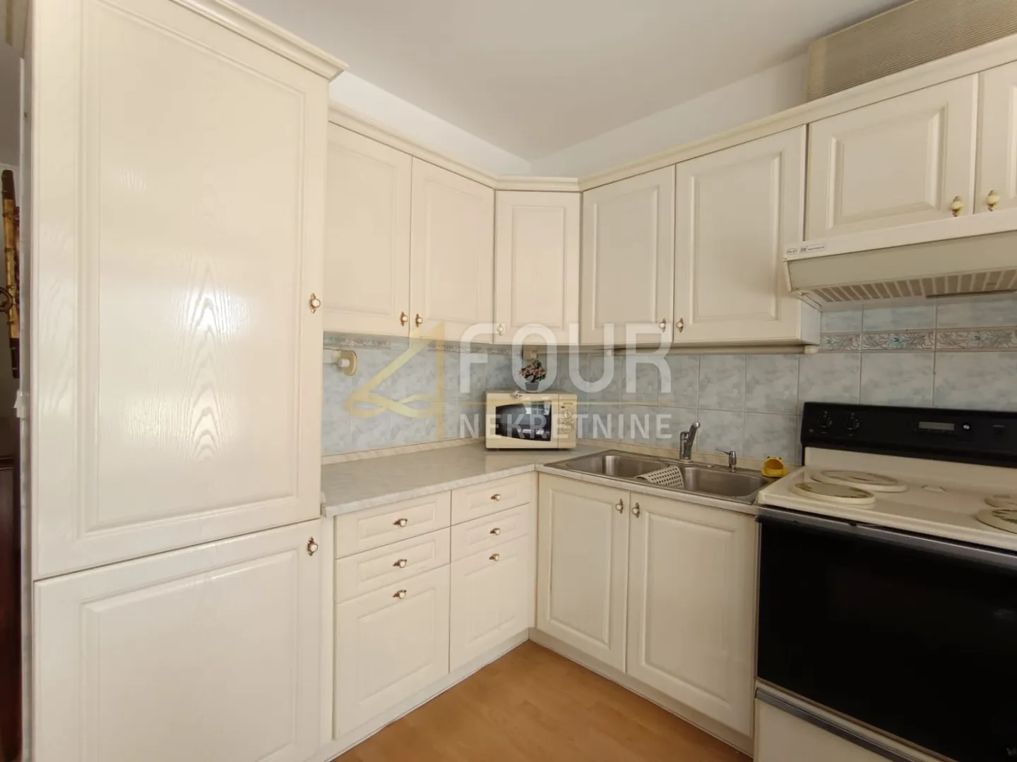 istra, pula, vidikovac, 108.95m2, 2s+db, balkon - slika 2