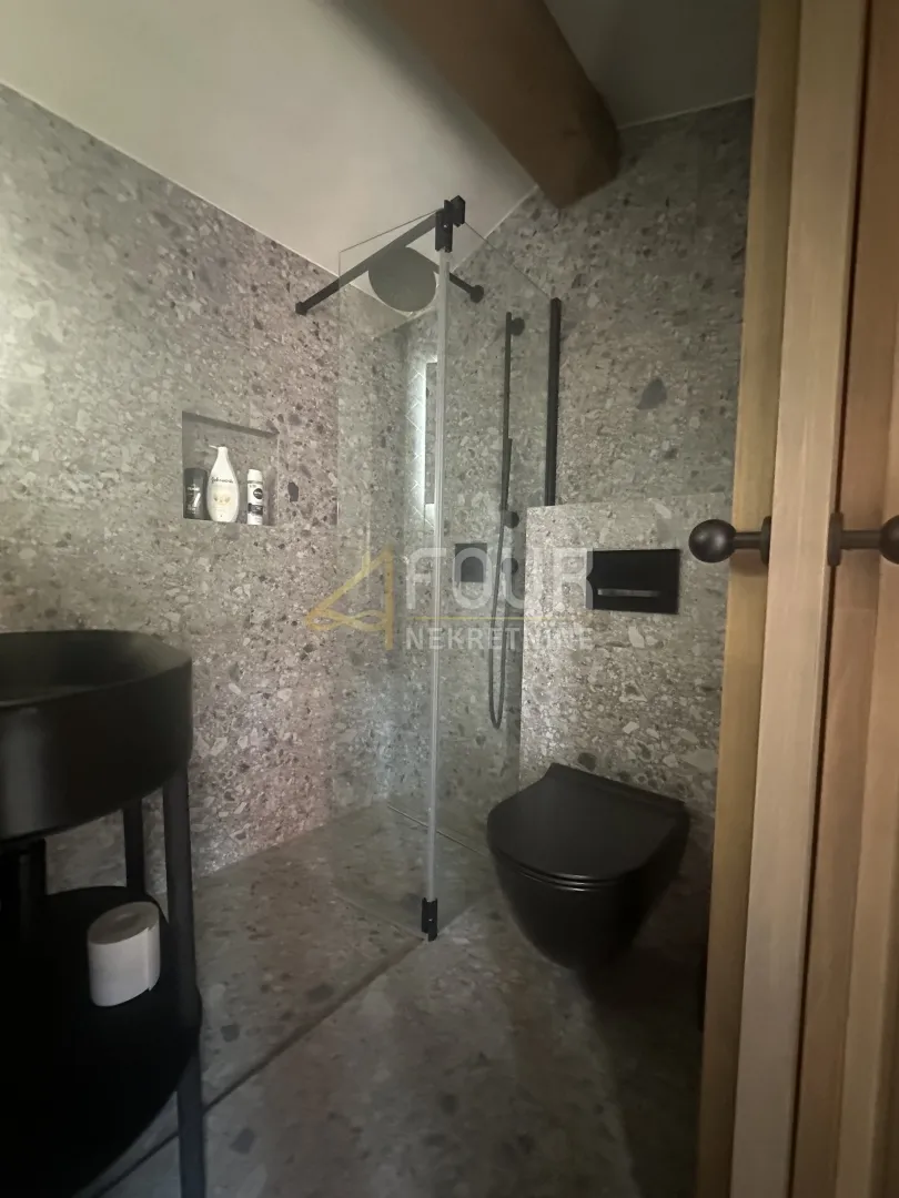 istra, buje, kaštel - okolica, kamena vila s bazenom - slika 31