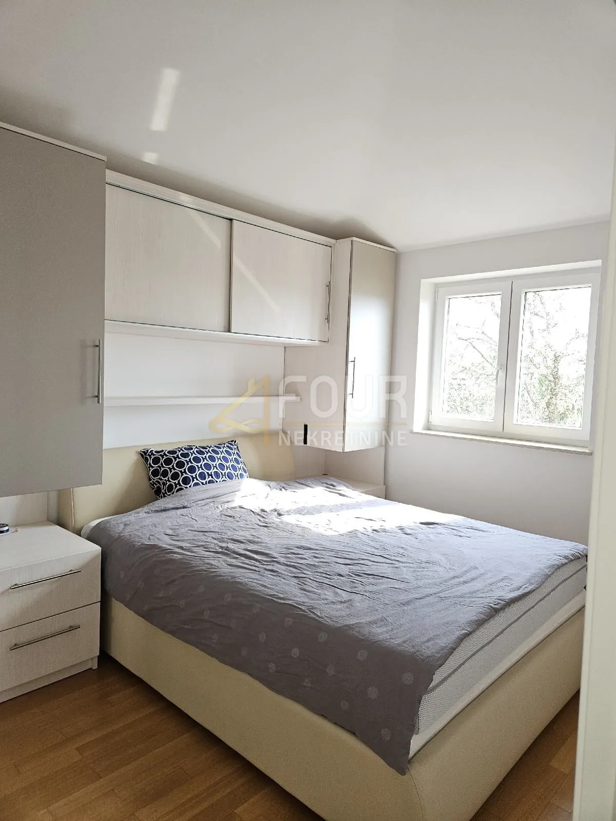 otok krk, malinska, 100.02m2, 3s+db, 2 lođe, pogled na more - slika 16