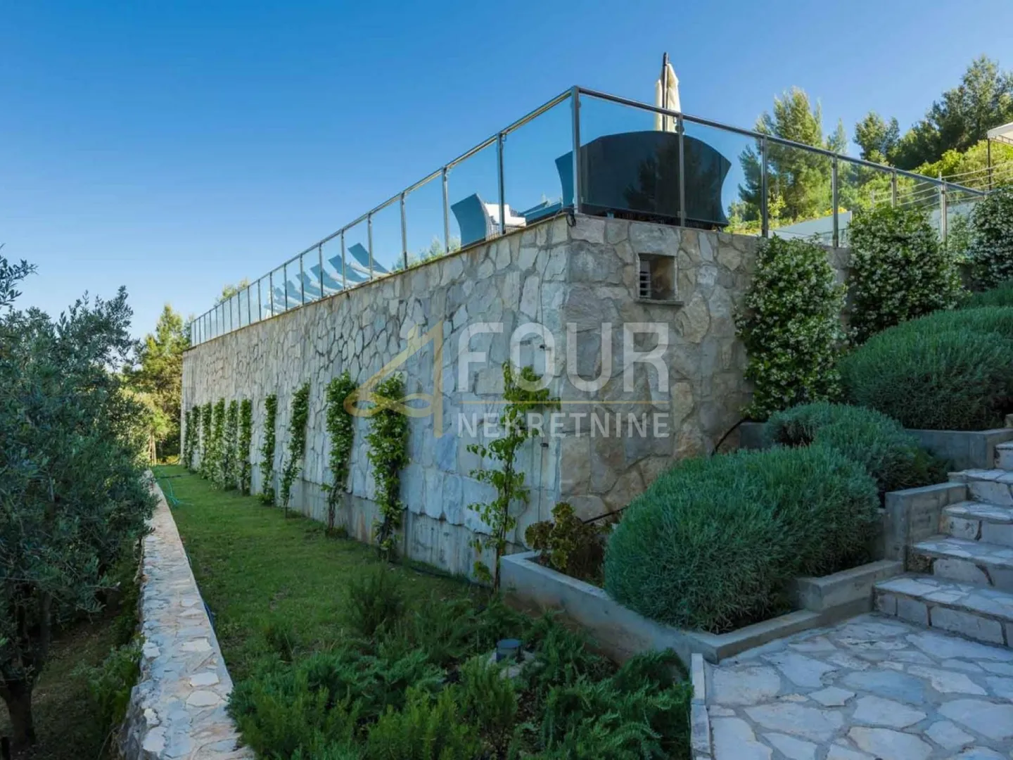 otok korčula, vila s bazenom - prvi red do mora ! - slika 43