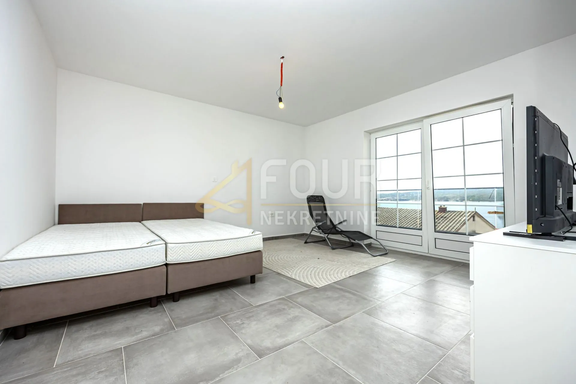 crikvenica, 63.88m2, 3-sobni, adaptiran stan, lođa i balkon - slika 5