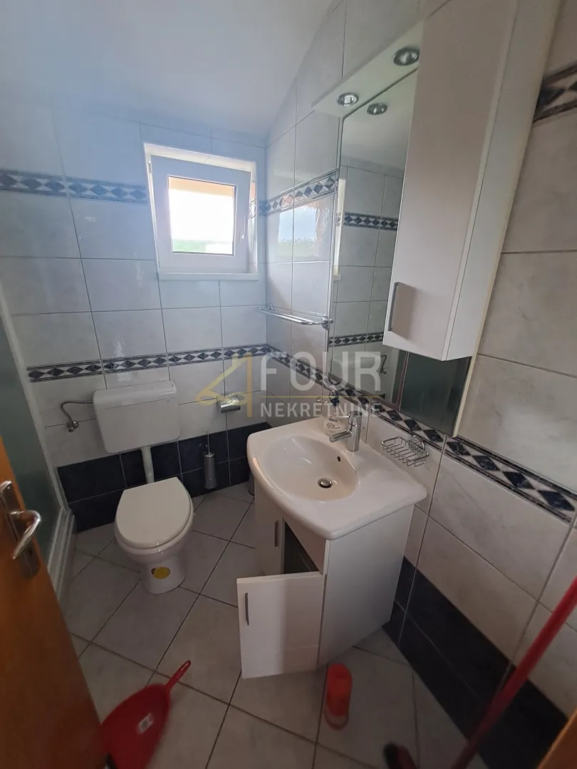 otok krk, malinska, 61m2, 2s+db, terasa - slika 8