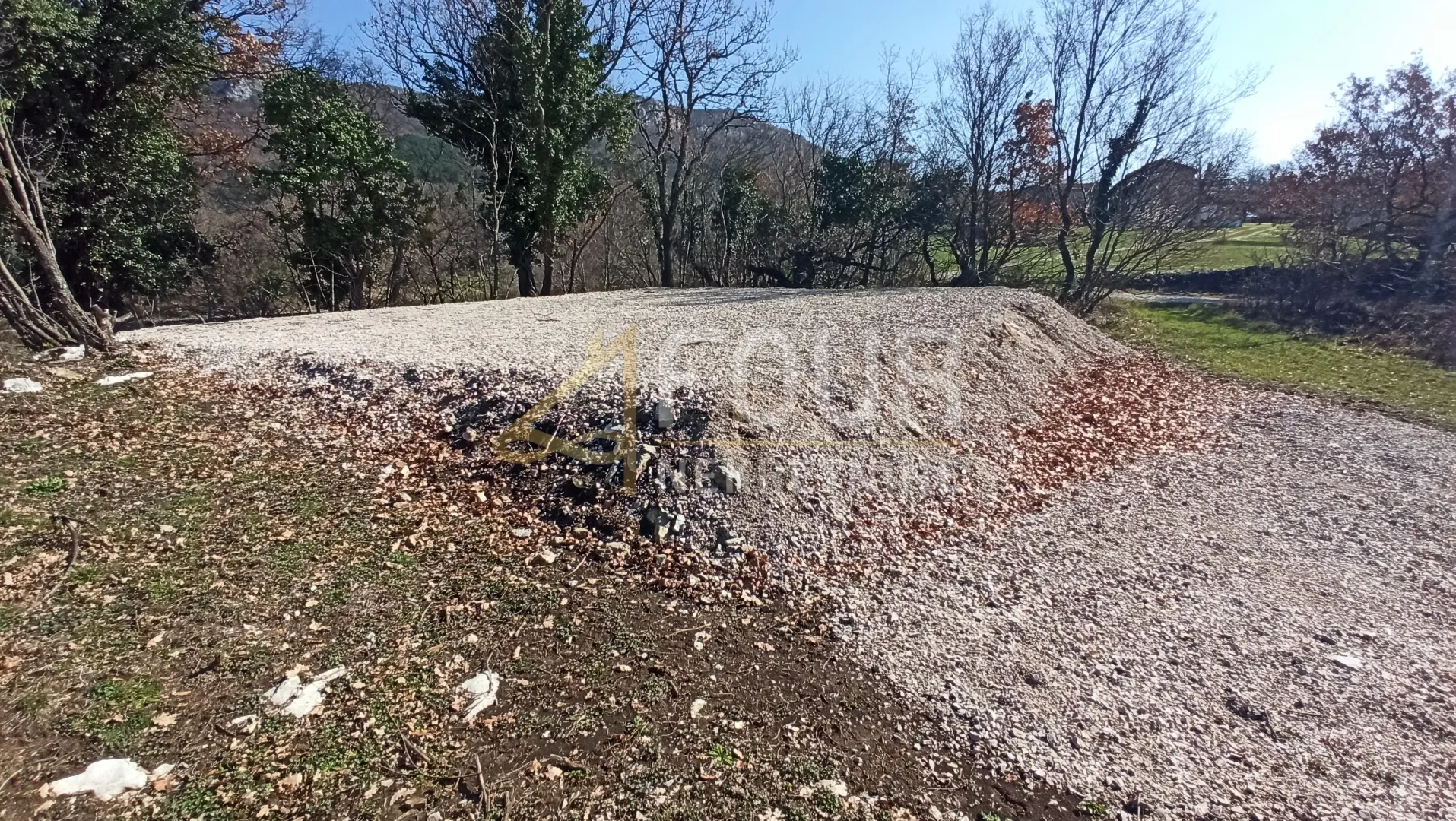 istra, roč, građevinsko zemljište, 569m2 - slika 3