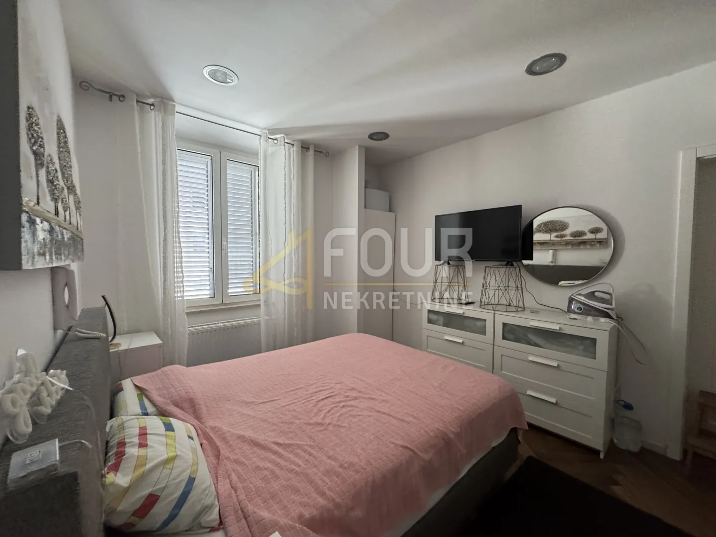 istra, pula - centar, 95.47m2 u naravi 3 apartmana - slika 10
