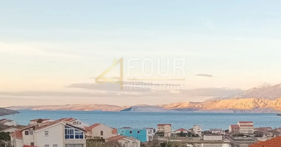Otok Pag, grad Pag, 106.85m2, 3s+db, terasa, 300m od mora